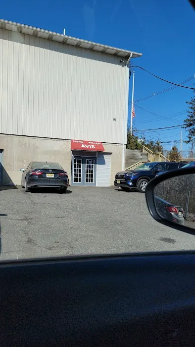 Avis Car Rental Picture 1