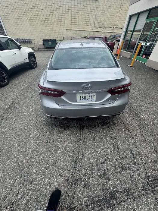 Enterprise Rent-A-Car Picture 6
