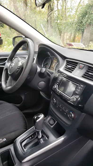 EZ Car Rental Picture 3