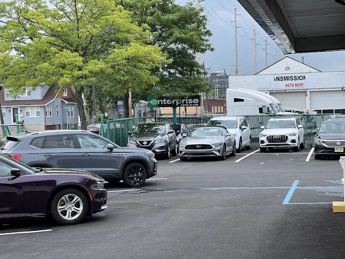 Enterprise Rent-A-Car Picture 5