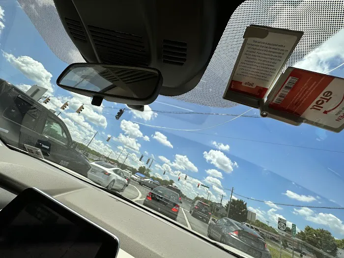 Avis Car Rental Picture 3