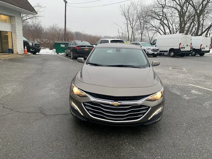 Hertz Car Rental - Hackensack - River Street Picture 2