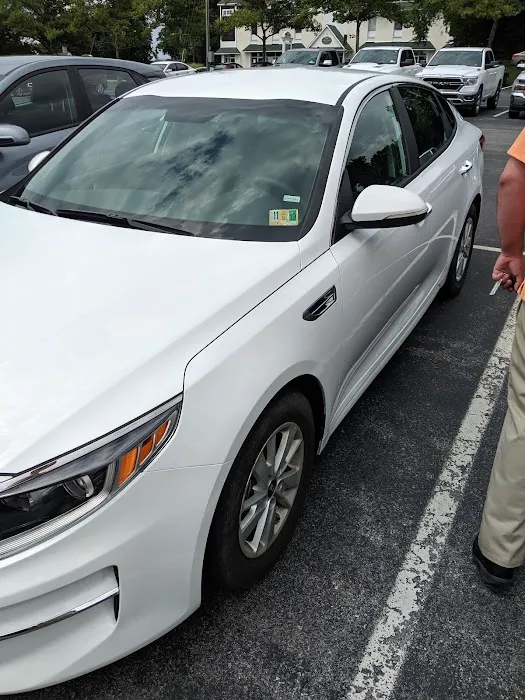 Enterprise Rent-A-Car Picture 3