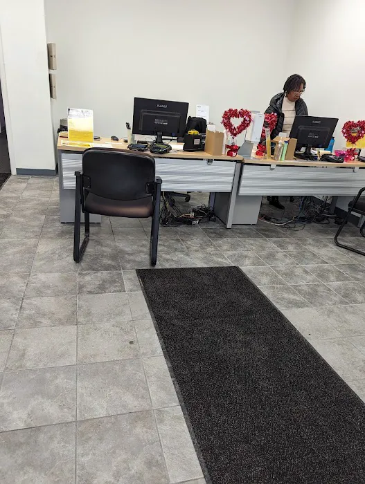 Hertz Car Rental - Norwalk - Main Street Picture 10