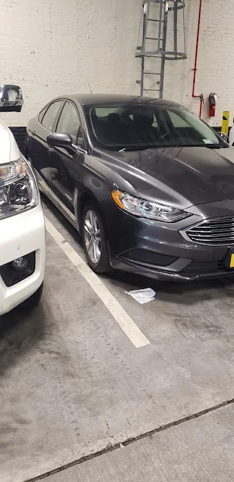 Enterprise Rent-A-Car Picture 6