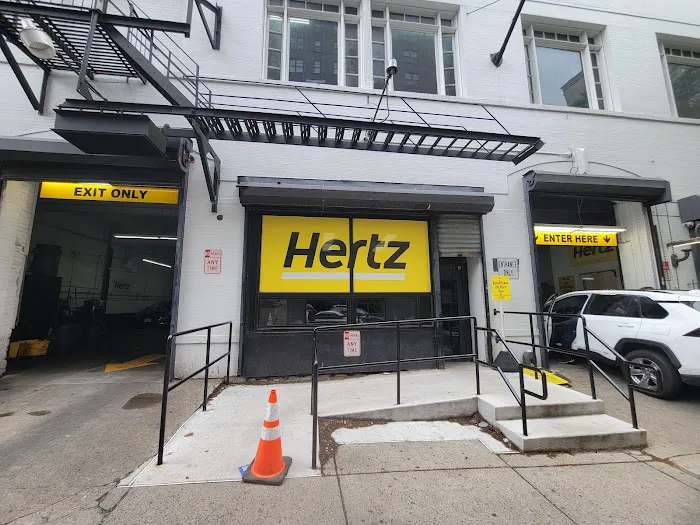 Hertz Car Rental - Brooklyn - Union Street Picture 4