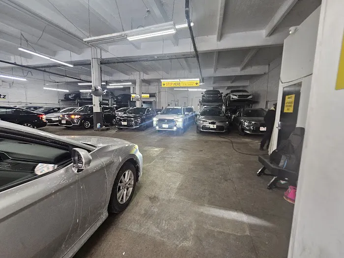 Hertz Car Rental - Brooklyn - Union Street Picture 7