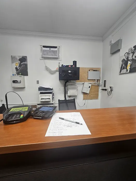 Hertz Car Rental - Brooklyn - Union Street Picture 1