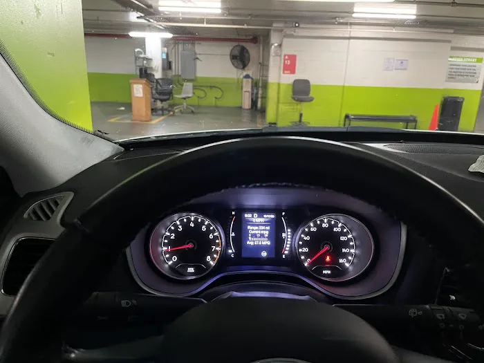 Avis Car Rental Picture 6