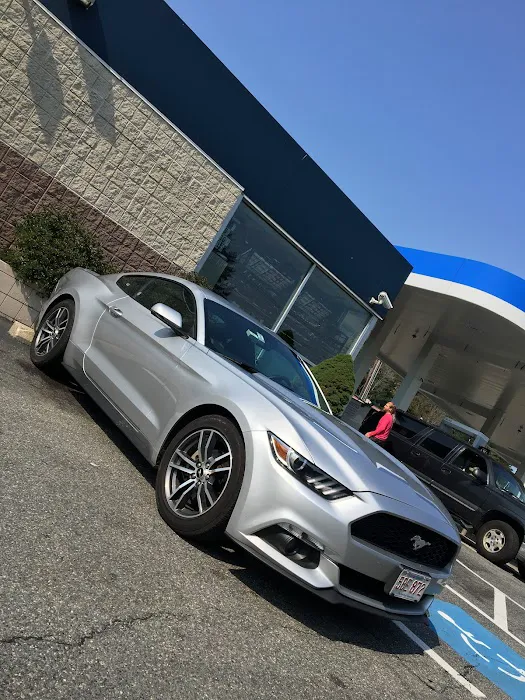 Avis Car Rental Picture 3