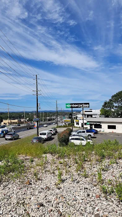 Enterprise Rent-A-Car Picture 3