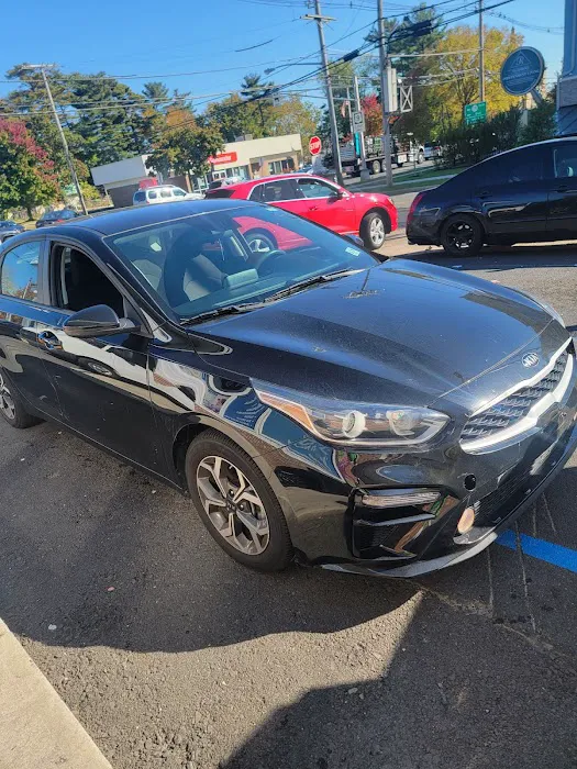 Goldstar Auto Rental Picture 1