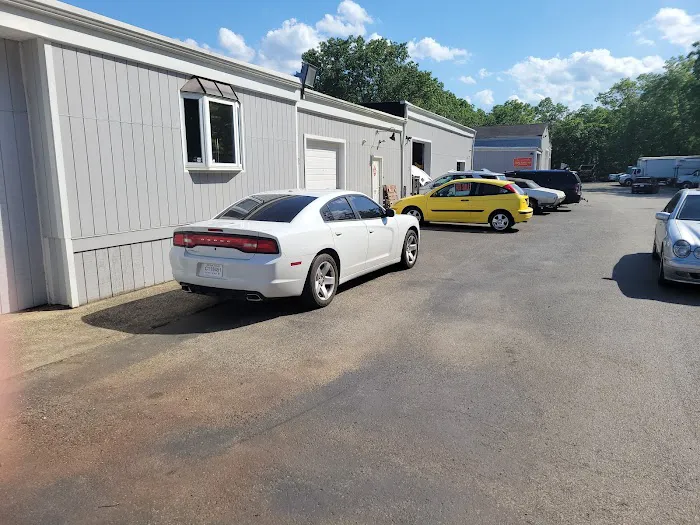 Goldstar Auto Rental Picture 6