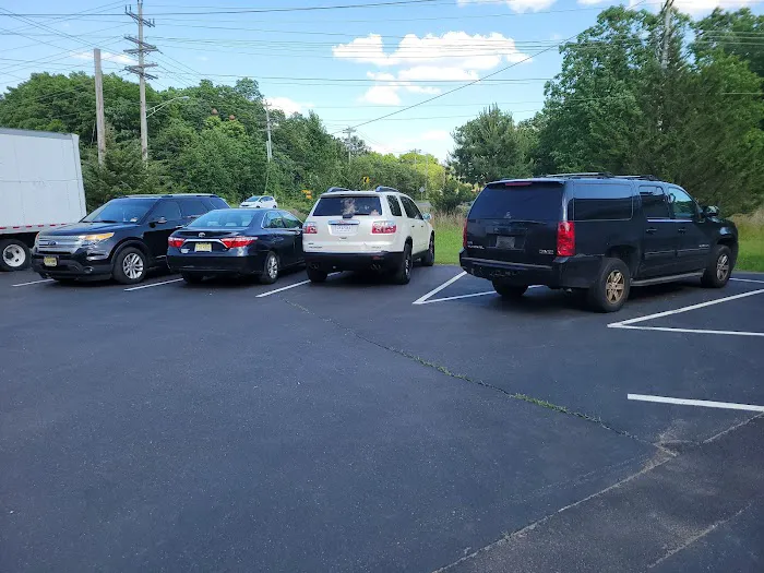 Goldstar Auto Rental Picture 4