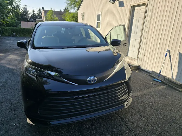 Avis Car Rental Picture 7
