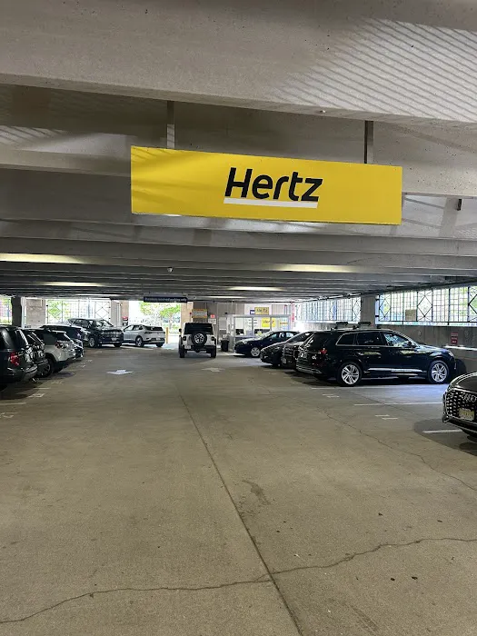 Hertz Car Rental - Hoboken - Bloomfield Street Picture 5