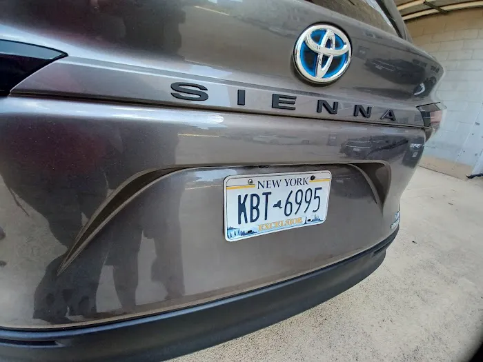 Avis Car Rental Picture 8