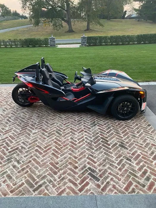 Cesar’s Slingshot Rentals LLC Picture 2