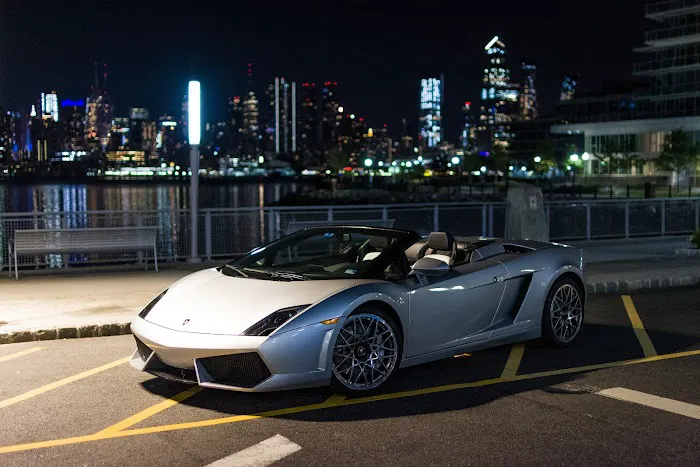 Broadway Supercars Picture 9