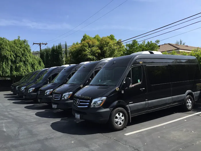Yale Car Van Rental /15 passenger Sprinter Picture 3
