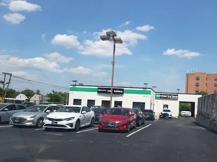 Enterprise Rent-A-Car Picture 3