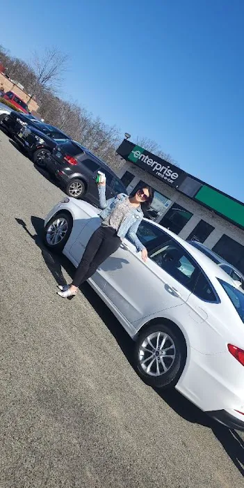 Enterprise Rent-A-Car Picture 4