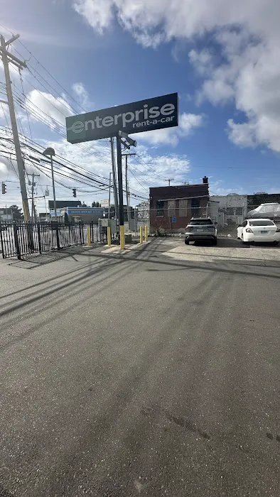 Enterprise Rent-A-Car Picture 2