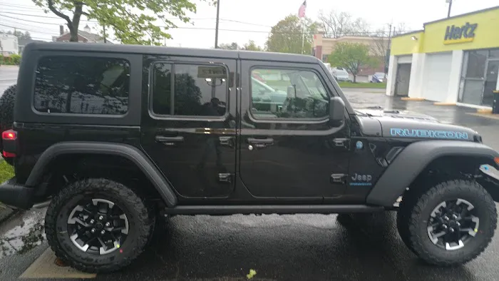 Hertz Car Rental - Fairfield - Post Road Picture 4
