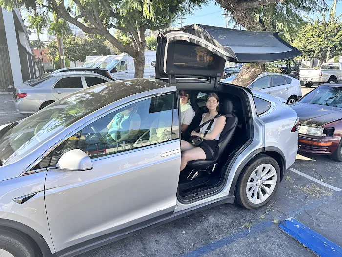 TeslaRents Picture 10