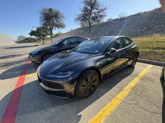 TeslaRents Picture 5