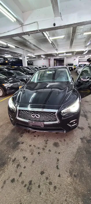 Hertz Car Rental - New York - Lafayette Street Picture 2