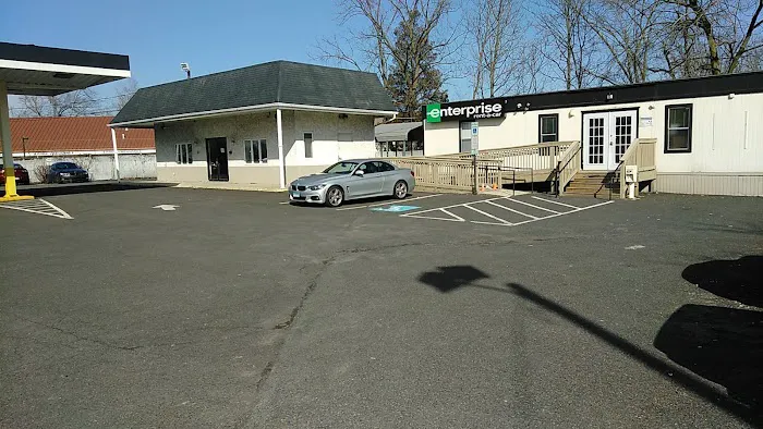 Enterprise Rent-A-Car Picture 7