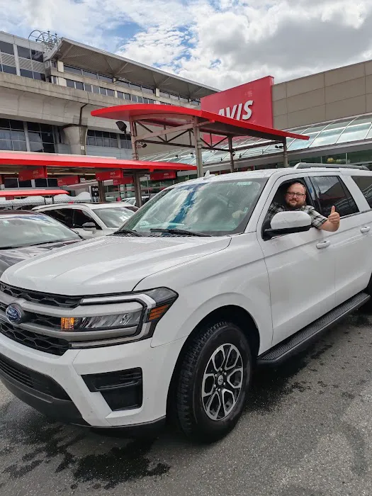 Avis Car Rental Picture 9