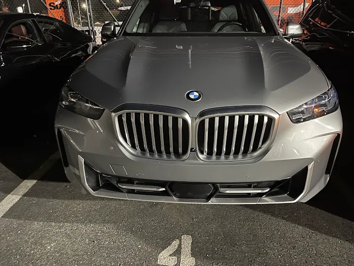 SIXT Rent a Car New York LGA Airport Picture 6