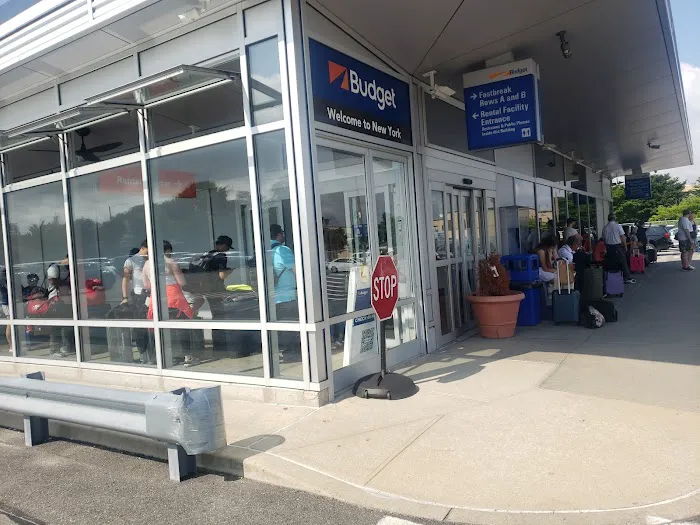 Budget Car Rental Picture 2