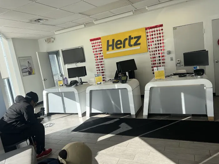 Hertz Car Rental - New Haven - George Street Picture 5
