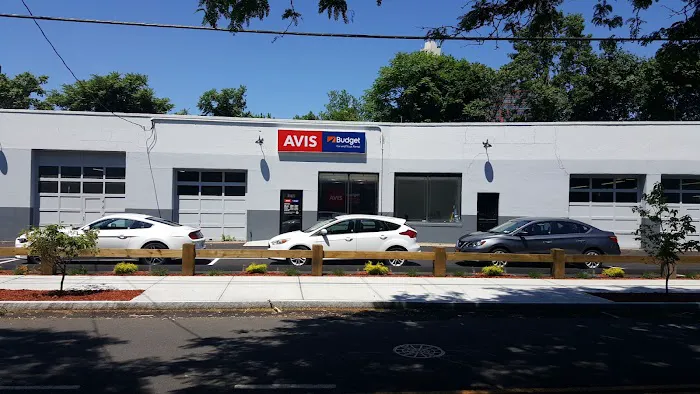 Avis Car Rental Picture 1