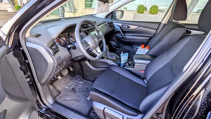 Enterprise Rent-A-Car Picture 9