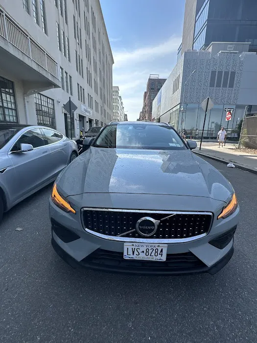 SIXT Rent A Car New York Williamsburg Picture 4