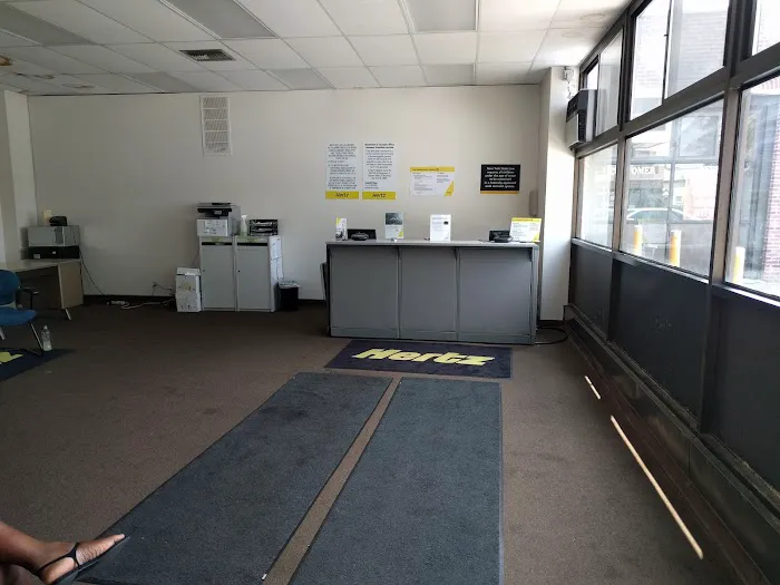 Hertz Car Rental - Middle Village - Metropolitan Avenue Picture 9
