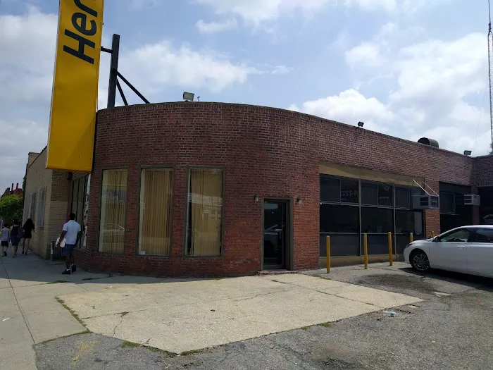 Hertz Car Rental - Middle Village - Metropolitan Avenue Picture 8
