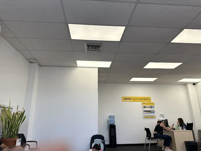 Hertz Car Rental - Middle Village - Metropolitan Avenue Picture 7