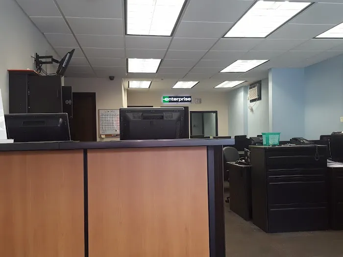 Enterprise Rent-A-Car Picture 8
