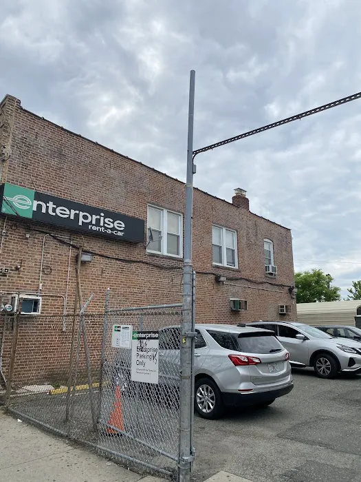 Enterprise Rent-A-Car Picture 6
