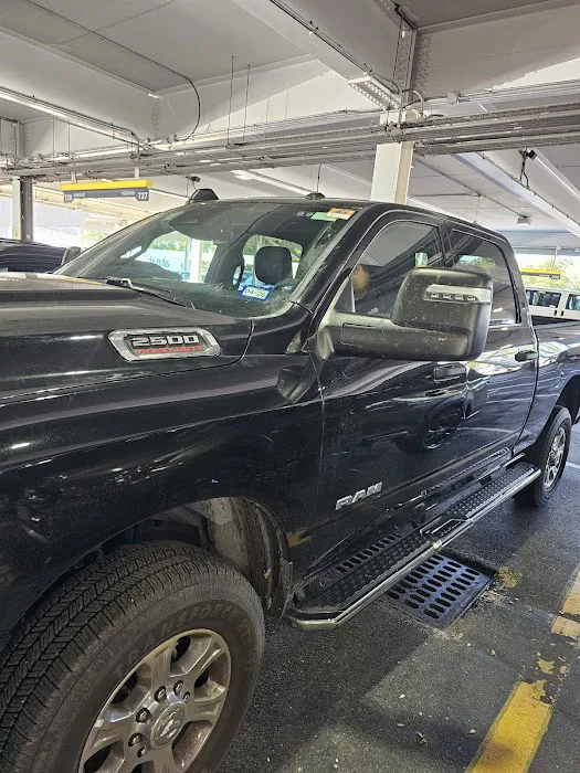 Hertz Car Rental - New York City - John F Kennedy International Airport (JFK) Picture 6