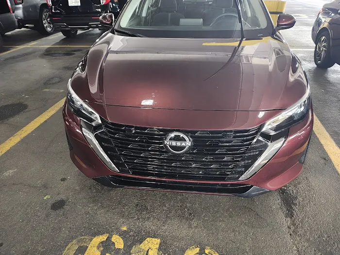 Hertz Car Rental Picture 7