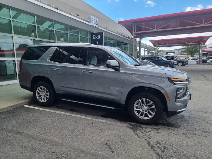 Avis Car Rental Picture 2