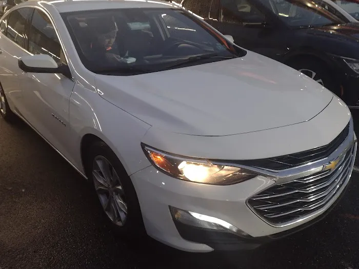 Avis Car Rental Picture 9