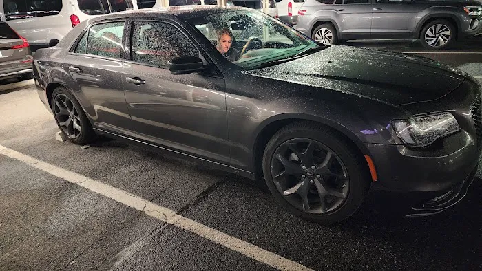 Avis Car Rental Picture 4