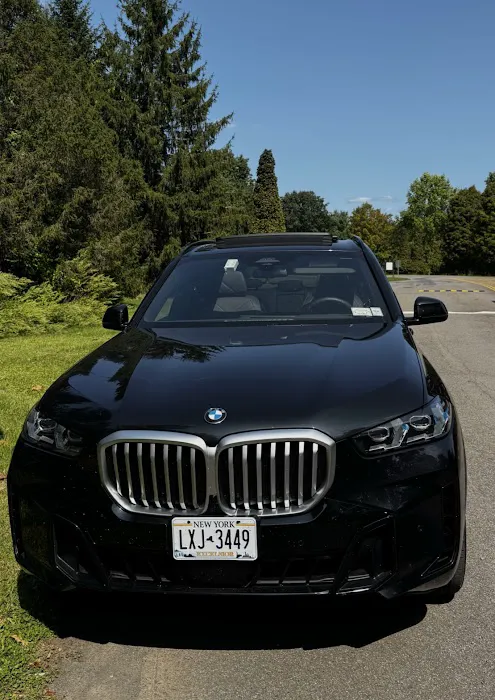 SIXT Rent a Car JFK Airport Picture 5